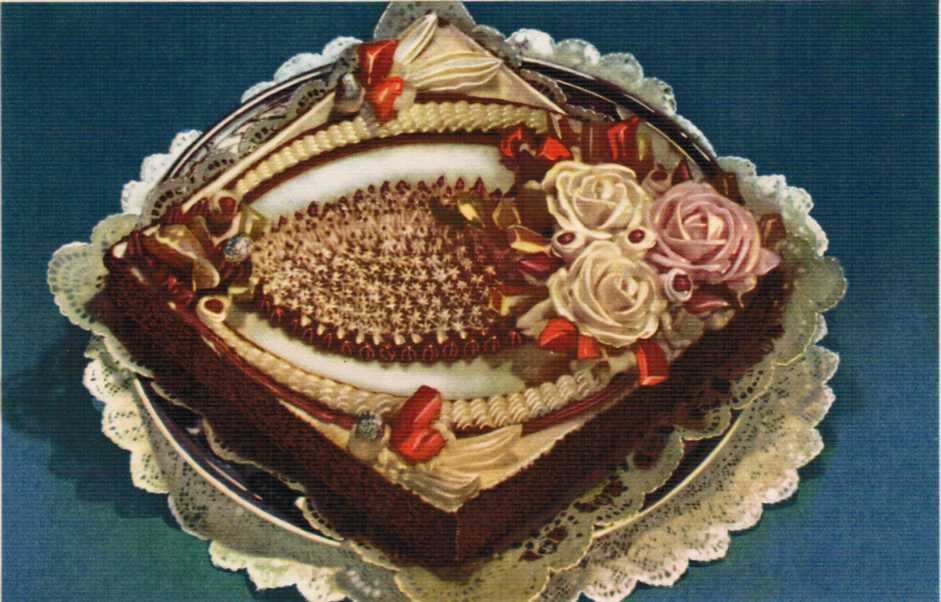 1213. Бисквитный торт с кремом